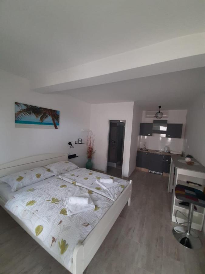 Apartments Mate Bol Zewnętrze zdjęcie