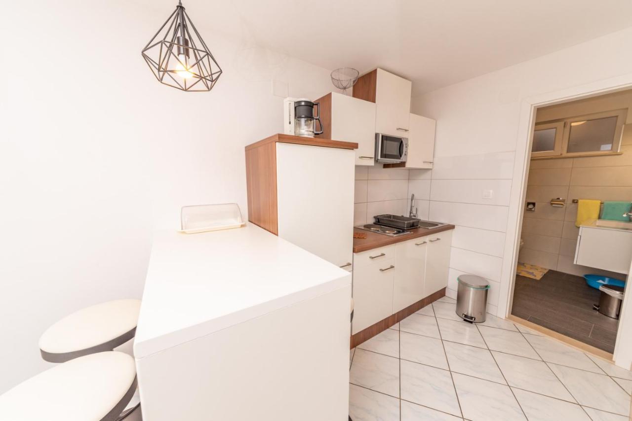 Apartments Mate Bol Zewnętrze zdjęcie